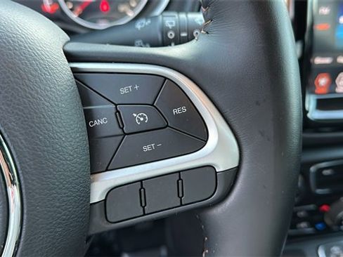 Used 2020 Jeep Compass Limited image 12