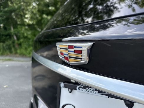 Used 2022 Cadillac XT6 Sport w/ Technology Package AWD/4WD image 33