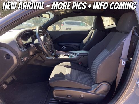 Used 2023 Dodge Challenger SXT w/ Blacktop Package image 3
