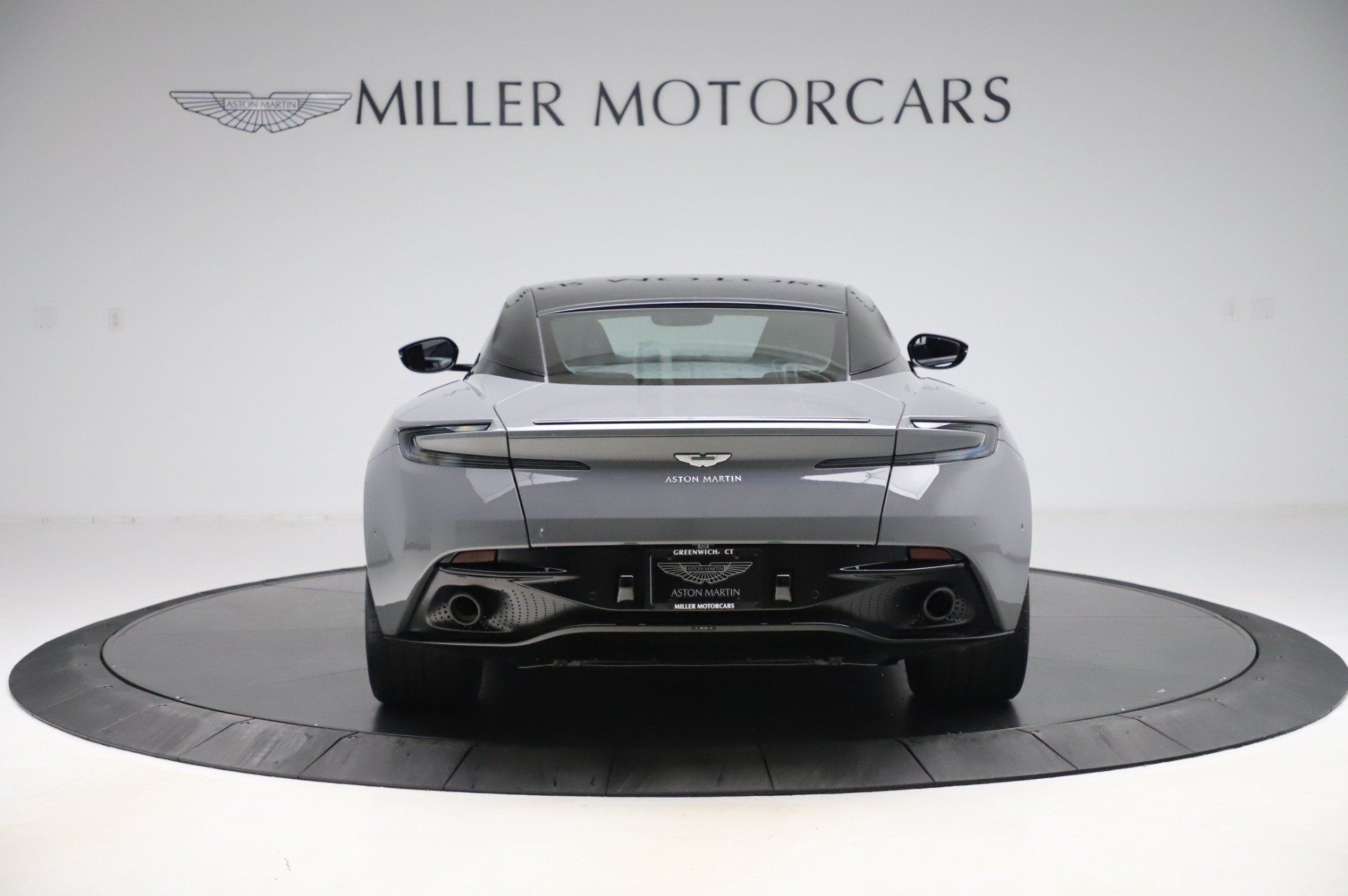 Used 2020 Aston Martin DB11 AMR RWD image 7