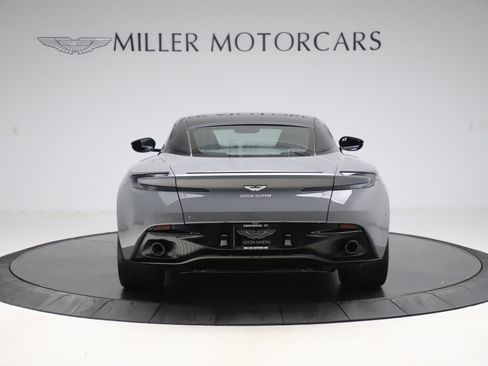 Used 2020 Aston Martin DB11 AMR RWD image 7