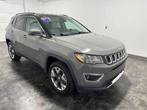 Used 2019 Jeep Compass Limited AWD/4WD image 3