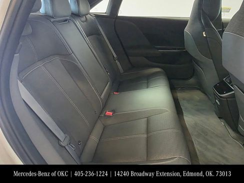 Used 2022 Lucid Air Grand Touring image 16