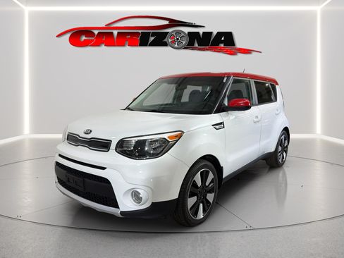 Used 2017 Kia Soul + w/ Designer's Package FWD image 4