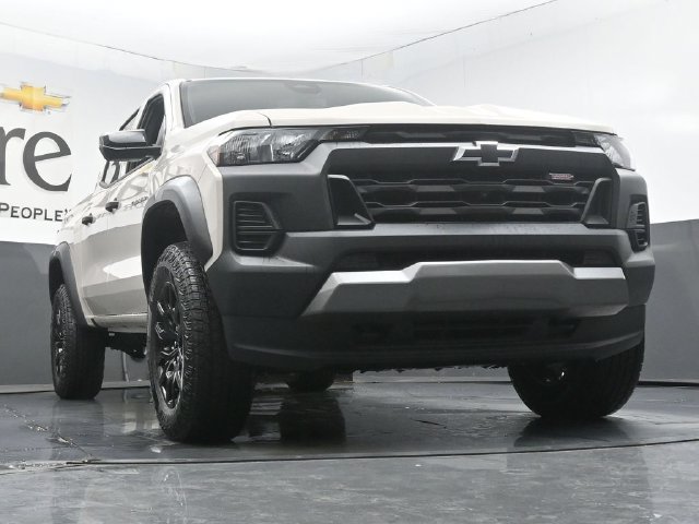 New 2026 Chevrolet Colorado Trail Boss AWD/4WD image 3