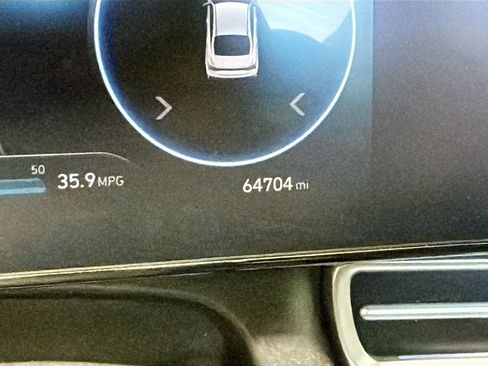 Used 2024 Hyundai Elantra SEL FWD image 8