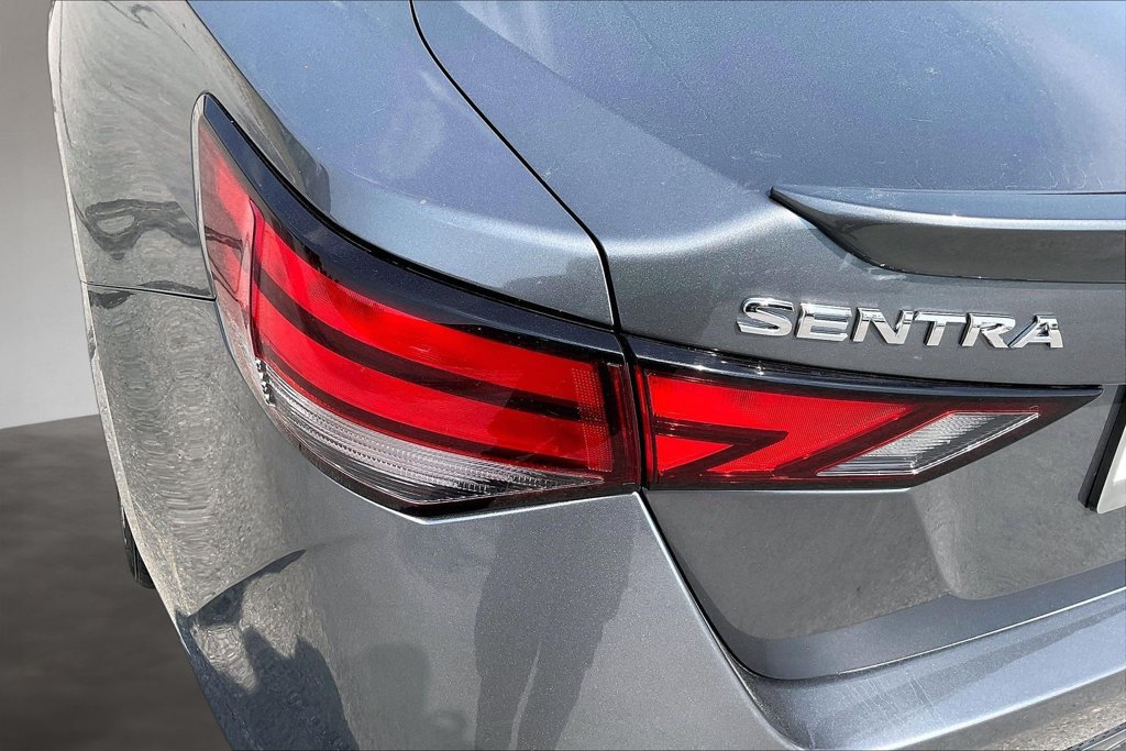 Used 2023 Nissan Sentra SR FWD image 22