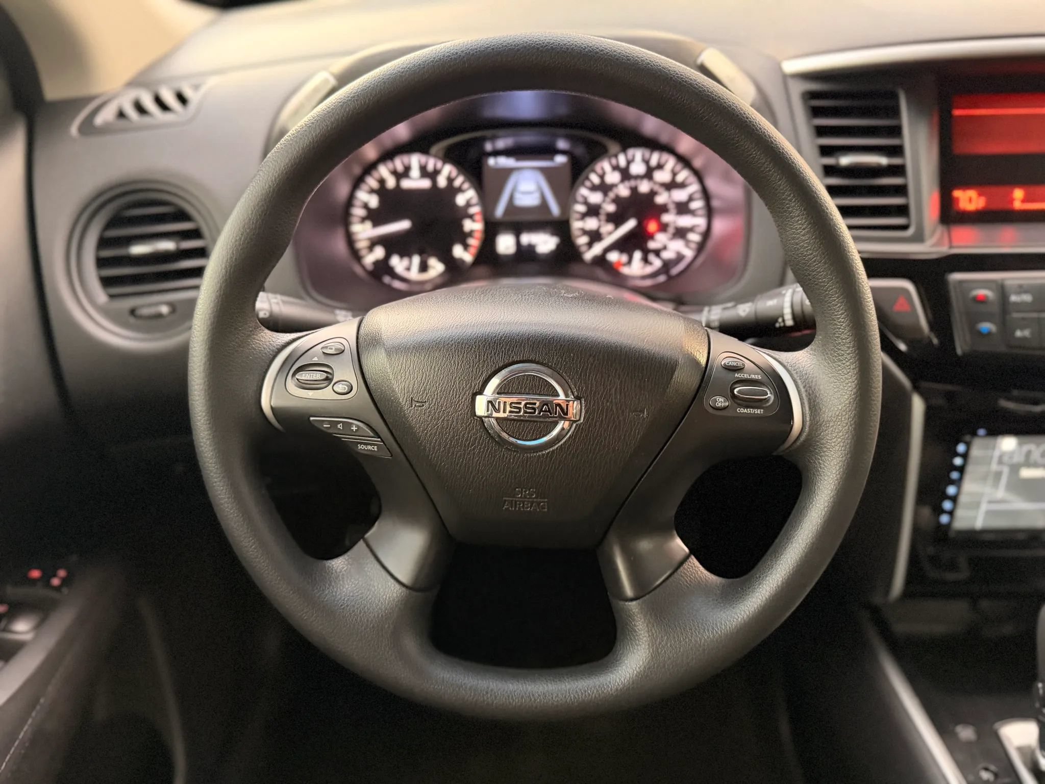 Used 2014 Nissan Pathfinder S FWD image 35