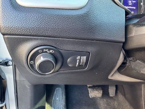 Used 2019 Jeep Compass Sport image 14