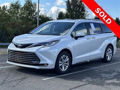 Used 2025 Toyota Sienna Limited