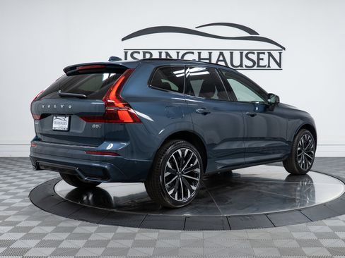 New 2026 Volvo XC60 B5 Ultra w/ Climate Package image 5