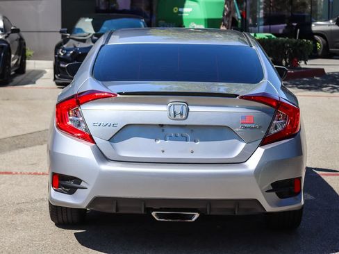 Used 2019 Honda Civic Sport image 5