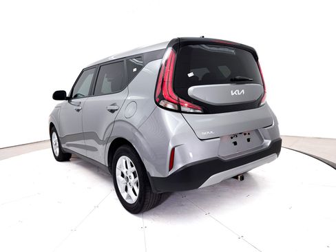 Certified 2025 Kia Soul LX w/ LX Technology Package FWD image 14