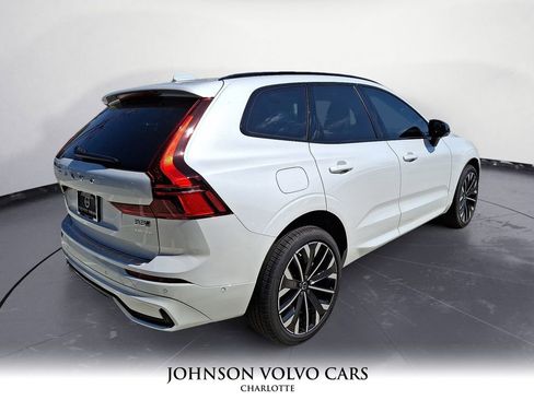 New 2026 Volvo XC60 B5 Ultra w/ Protection Package Premier image 11
