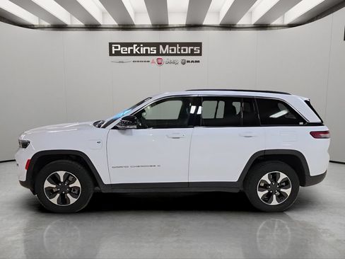 Used 2024 Jeep Grand Cherokee Limited 4xe AWD/4WD image 2