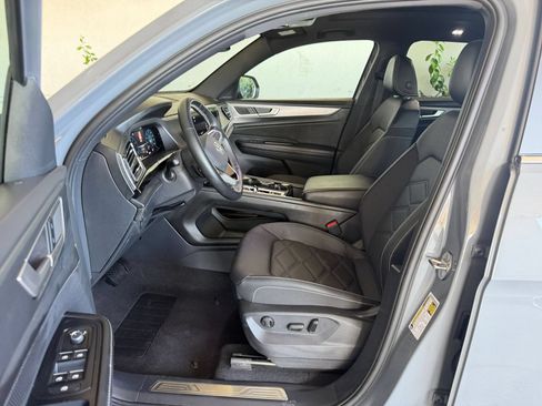 Used 2026 Volkswagen Atlas Cross Sport SE AWD/4WD image 30