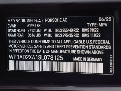 Certified 2025 Porsche Macan Electric RWD image 19