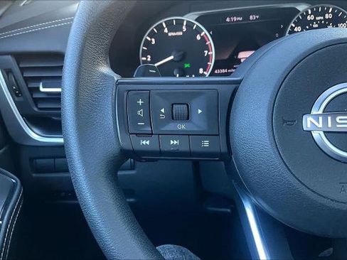Certified 2024 Nissan Rogue SV image 22
