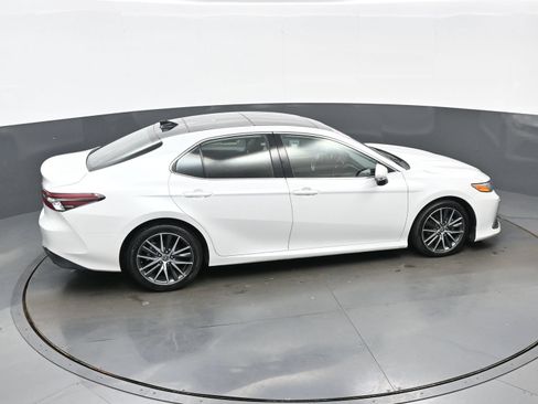 Used 2023 Toyota Camry XLE FWD image 43