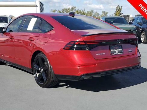 Used 2025 Honda Accord Sport image 4