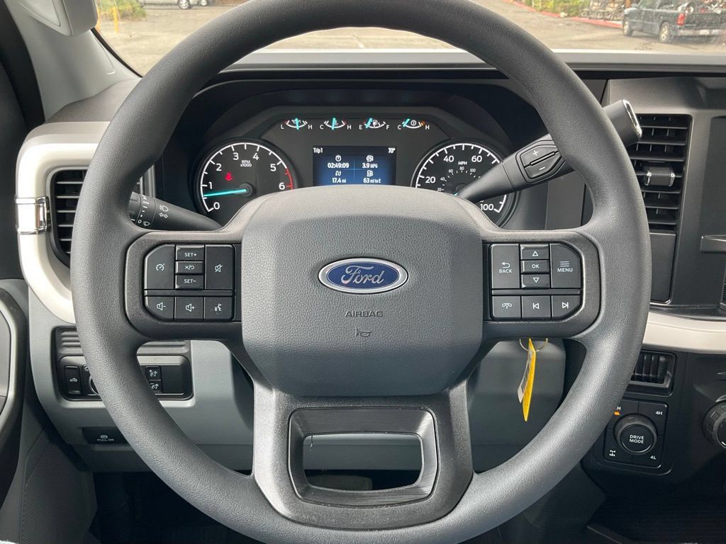 New 2025 Ford F350 XL w/ STX Appearance Package AWD/4WD image 39