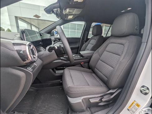 New 2026 Chevrolet Equinox LT w/ Midnight Edition AWD/4WD image 12