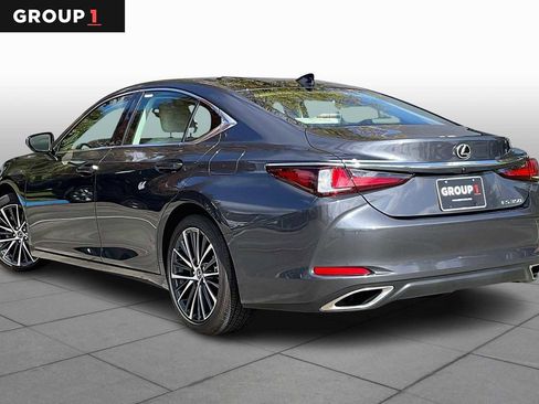 Used 2025 Lexus ES 350 w/ Premium Package image 9