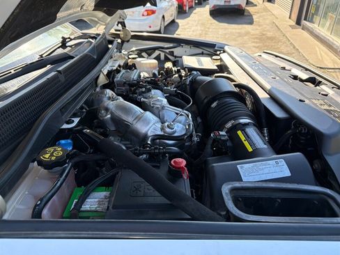 Used 2019 GMC Sierra 2500 SLT w/ Duramax Plus Package AWD/4WD image 34
