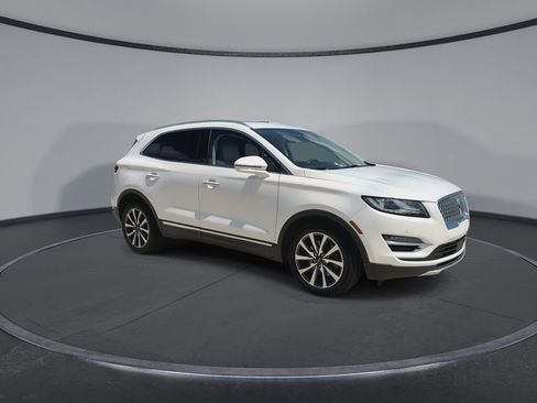 Used 2019 Lincoln MKC Reserve w/ MKC Technology Package FWD image 2