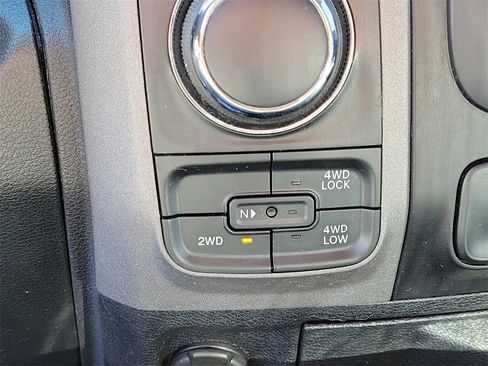 Used 2016 RAM 1500 Express image 25