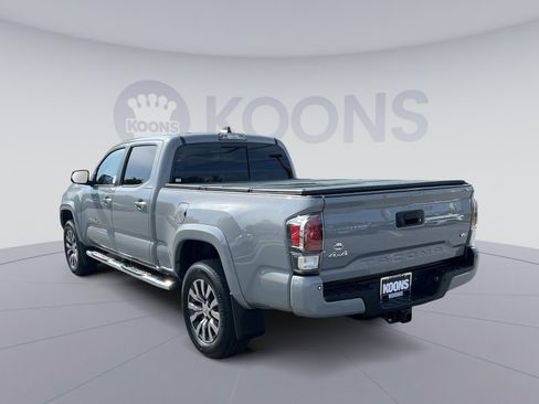 Used 2021 Toyota Tacoma Limited AWD/4WD image 4