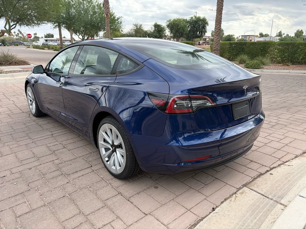 Used 2022 Tesla Model 3 RWD image 4