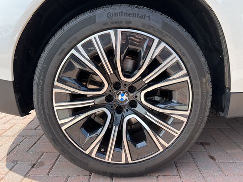 Used 2025 BMW X3 xDrive30i AWD/4WD image 13