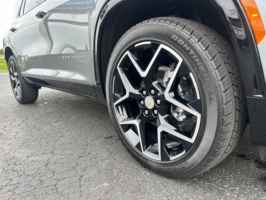 New 2026 Chevrolet Traverse High Country FWD image 11