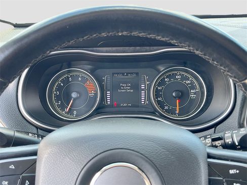 Certified 2021 Jeep Cherokee Latitude Lux image 12