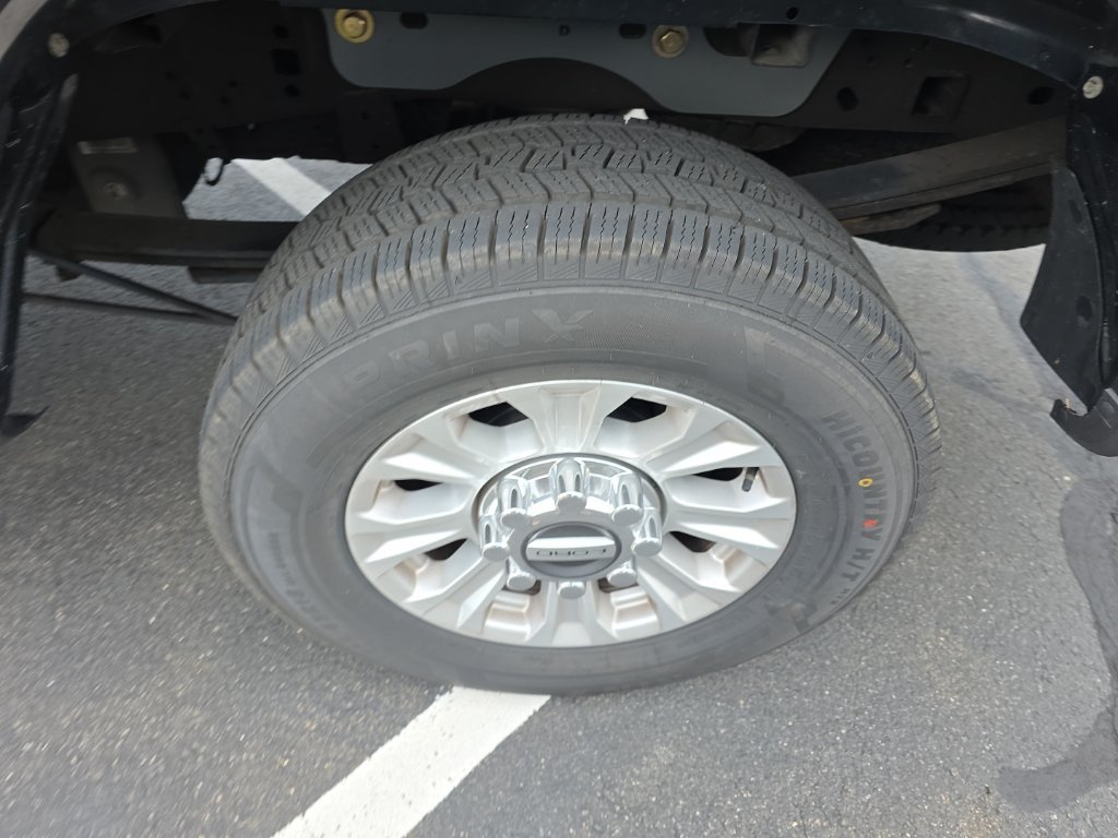 Used 2022 Ford F250 XLT w/ Snow Plow Prep Package AWD/4WD image 9
