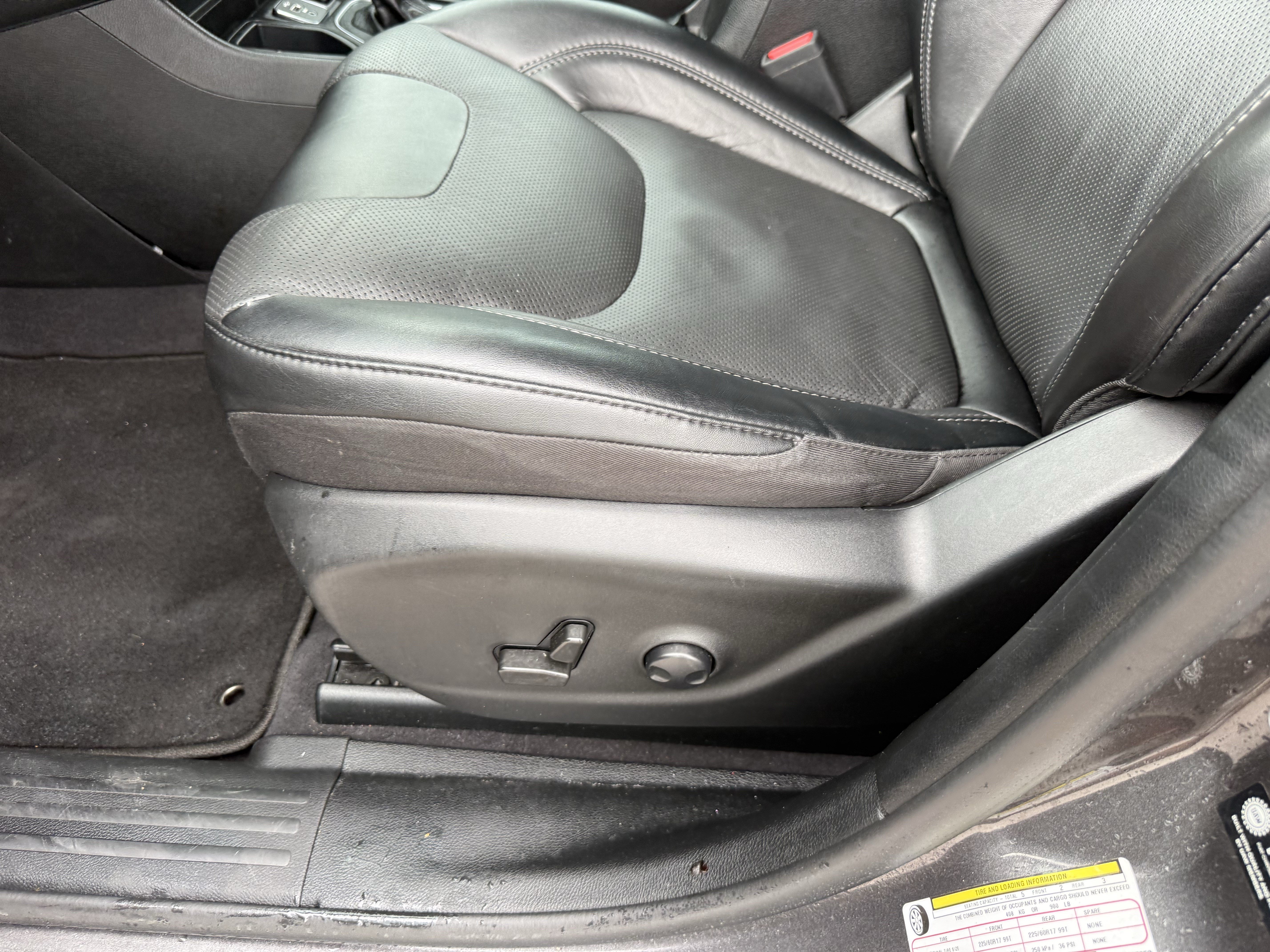 Used 2022 Jeep Cherokee Latitude Lux FWD image 28