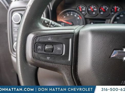Used 2021 Chevrolet Silverado 1500 Custom Trail Boss AWD/4WD image 10
