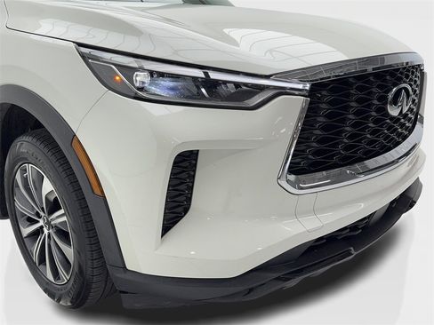 Used 2024 INFINITI QX60 Pure image 3