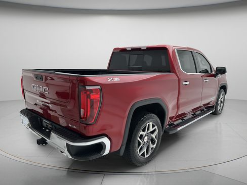 Used 2022 GMC Sierra 1500 SLT w/ SLT Premium Plus Package AWD/4WD image 7