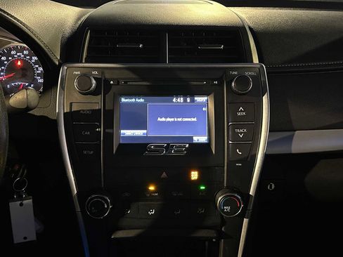 Used 2015 Toyota Camry SE image 26