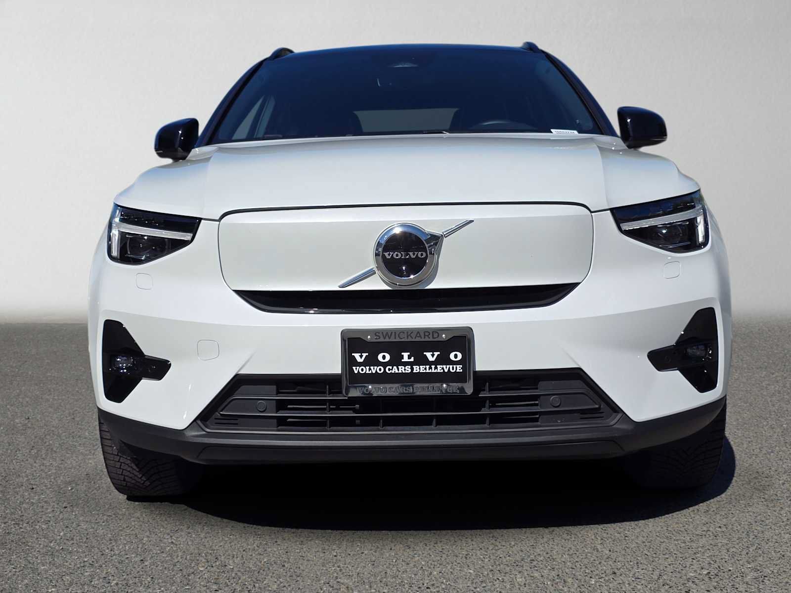 Certified 2023 Volvo XC40 Recharge Ultimate w/ Protection Package Premier AWD/4WD image 9