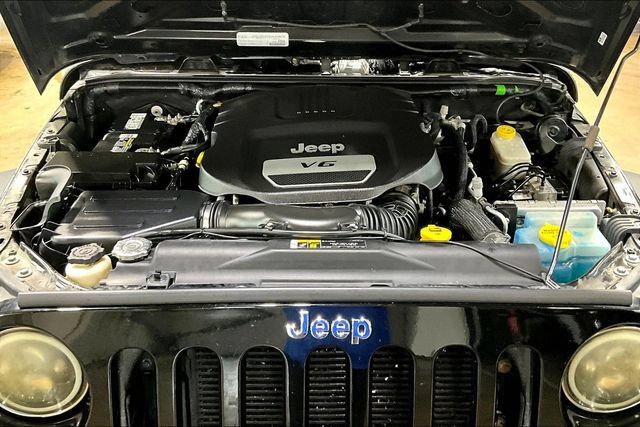 Used 2017 Jeep Wrangler Unlimited Sport w/ Quick Order Package 24S AWD/4WD image 26