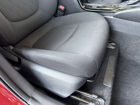 Used 2020 Toyota Corolla LE image 21