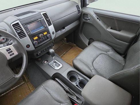 Used 2021 Nissan Frontier PRO-4X w/ Pro-4x Utility Package image 9