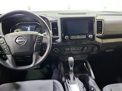 Used 2024 Nissan Frontier SV w/ Technology Package image 24