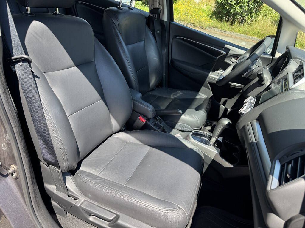 Used 2015 Honda Fit EX image 17