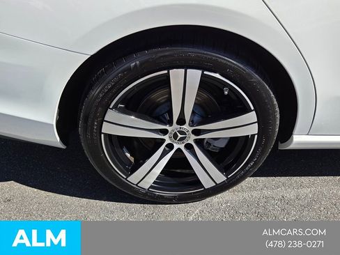 Used 2025 Mercedes-Benz C 300 Sedan image 15