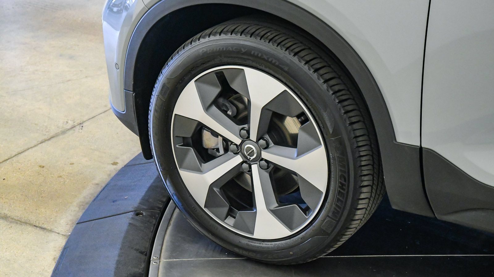 Certified 2026 Volvo XC40 B5 Plus w/ Protection Package Premier AWD/4WD image 10