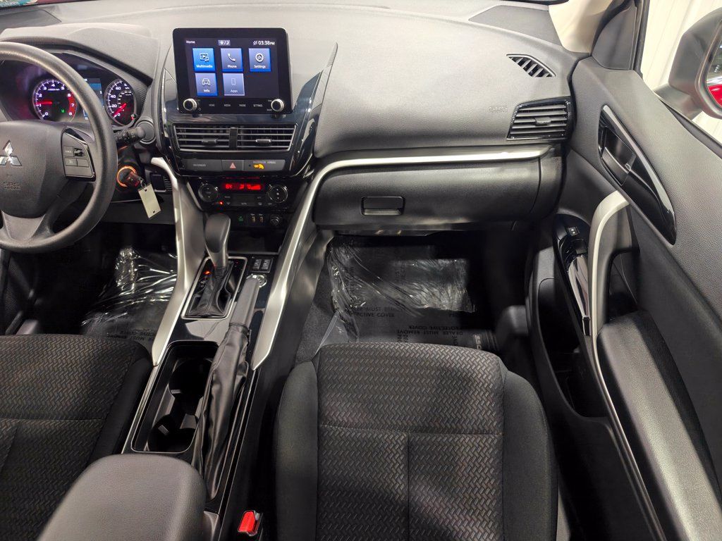 Used 2023 Mitsubishi Eclipse Cross LE AWD/4WD image 28